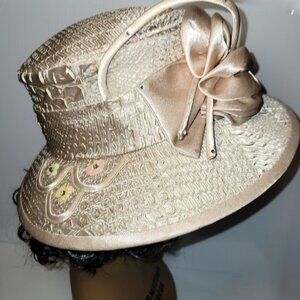 Proverbs Women's Beige Brocade Bow Sequined Design Wide Brim Hat